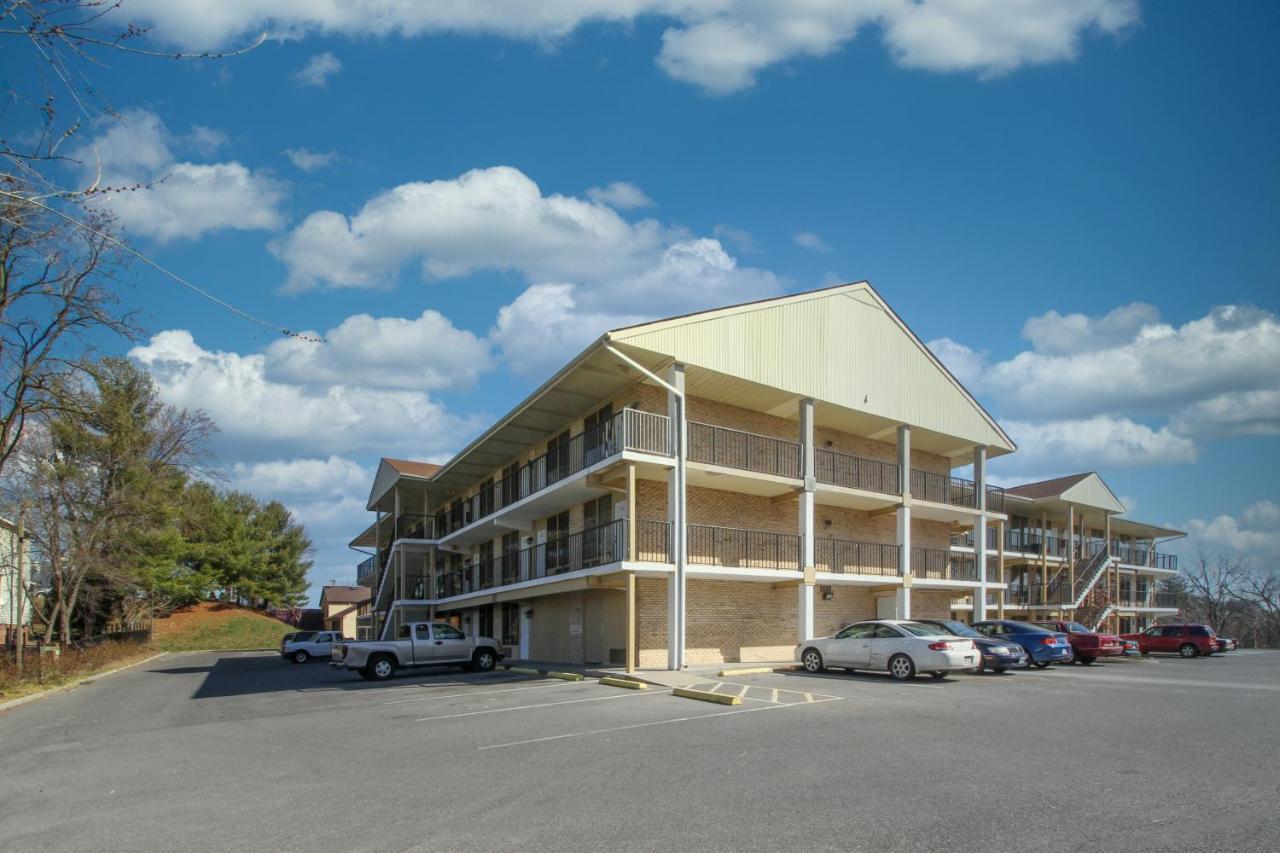 Apm Inn And Suites Winchester Exterior foto